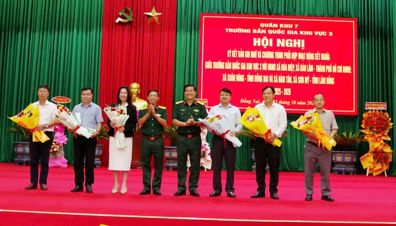 Trường bắn Quốc gia Khu vực 3 ký kết hoạt động kết nghĩa