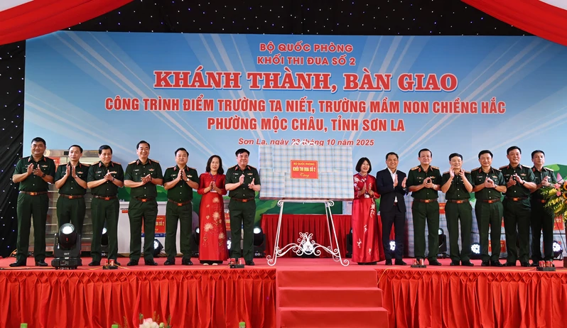 Khối thi đua số 2, Bộ Quốc phòng khánh thành, bàn giao công trình điểm trường Ta Niết