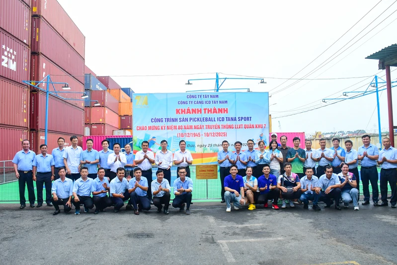 Công ty Cảng ICD Tây Nam khánh thành Sân Pickleball ICD Tana Sport chào mừng kỷ niệm 80 năm Ngày truyền thống LLVT Quân khu 7 (10/12/1945 - 10/12/2025)