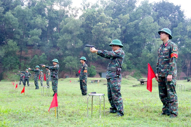 Sư đoàn 309 kiểm tra huấn luyện tại chức cho sĩ quan khối 3 cơ quan Sư đoàn và các Tiểu đoàn trực thuộc