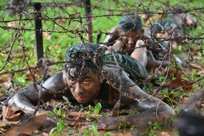 Trinh sát luyện quân