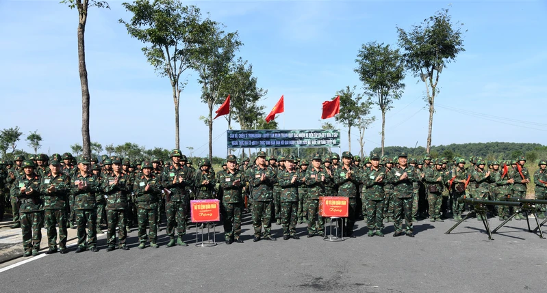 Sư đoàn 9 hoàn thành tốt diễn tập chỉ huy – cơ quan một bên hai cấp ngoài thực địa 
