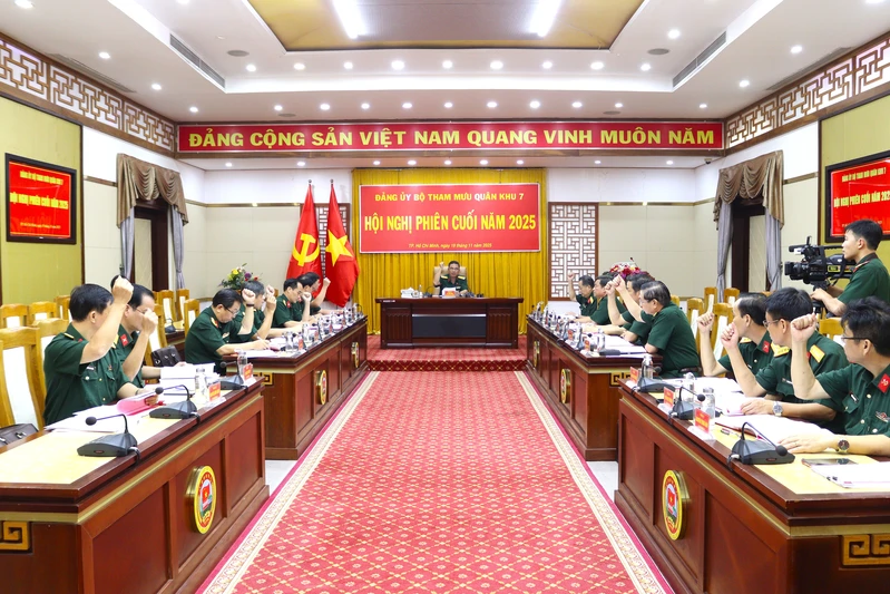 Đảng ủy Bộ Tham mưu Quân khu ra nghị quyết lãnh đạo thực hiện nhiệm vụ năm 2026
