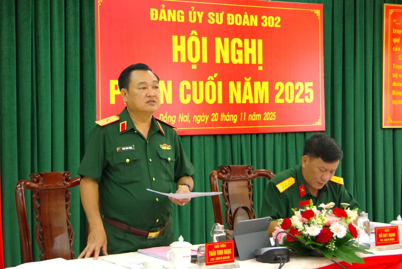 Đảng ủy Sư đoàn 302 tổ chức Hội nghị phiên cuối năm 2025