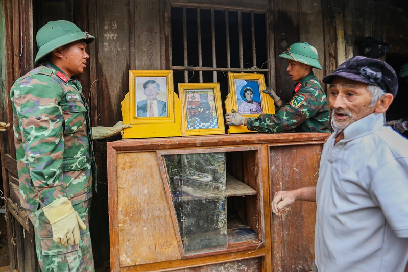 Tan hoang làng quê yên bình sau cơn lũ kinh hoàng