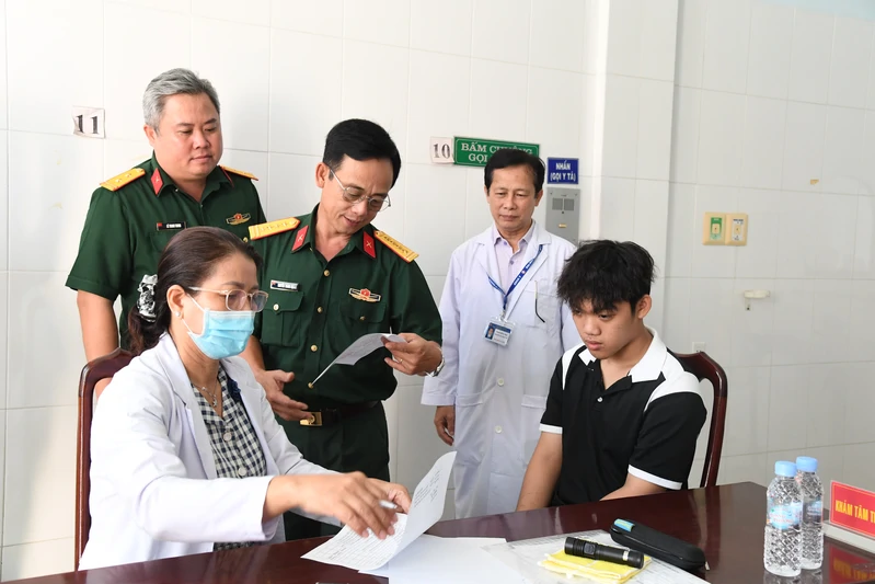 Bộ CHQS tỉnh Tây Ninh kiểm tra công tác khám tuyển nghĩa vụ quân sự