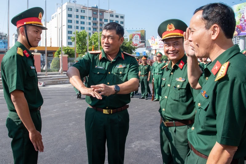 Thiếu tướng Lê Xuân Thế kiểm tra công tác bảo đảm tổ chức kỷ niệm 80 năm Ngày truyền thống Quân khu 7