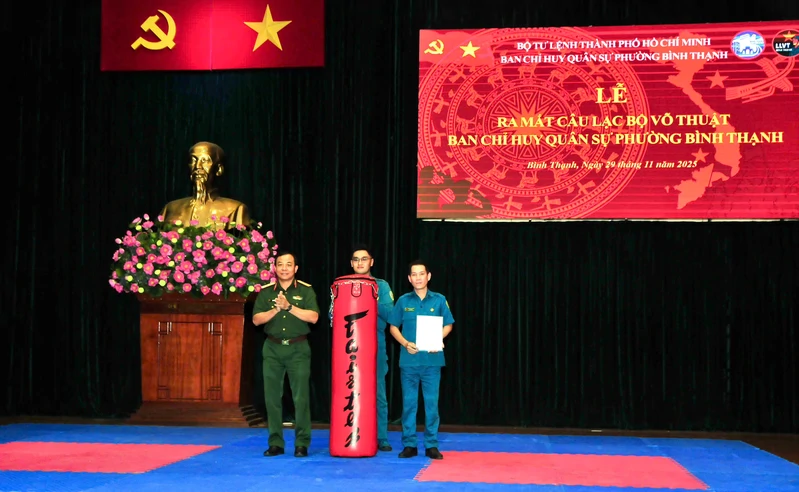 Ban CHQS phường Bình Thạnh ra mắt Câu lạc bộ Võ thuật