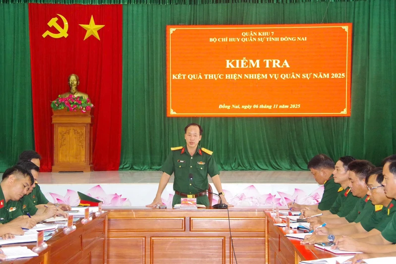 Bộ CHQS tỉnh Đồng Nai kiểm tra Trung đoàn 736