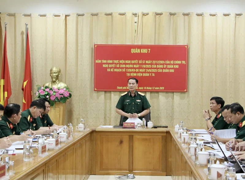 Ban chỉ đạo 1325 Quân khu kiểm tra công tác chuyển đổi số và cải cách hành chính các bệnh viện