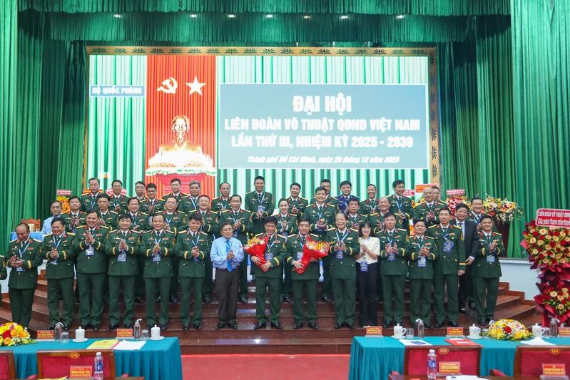 Thượng tướng Nguyễn Văn Nghĩa chỉ đạo Đại hội Liên đoàn võ thuật QĐND Việt Nam