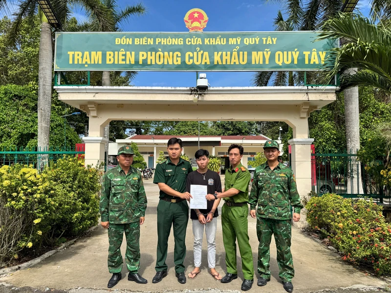 Đồn Biên phòng Cửa khẩu Mỹ Quý Tây bắt giữ đối tượng liên quan vụ án giết người