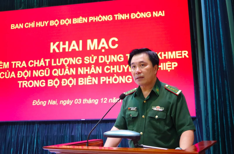 Bộ đội Biên phòng tỉnh Đồng Nai kiểm tra chất lượng sử dụng tiếng Khmer của quân nhân