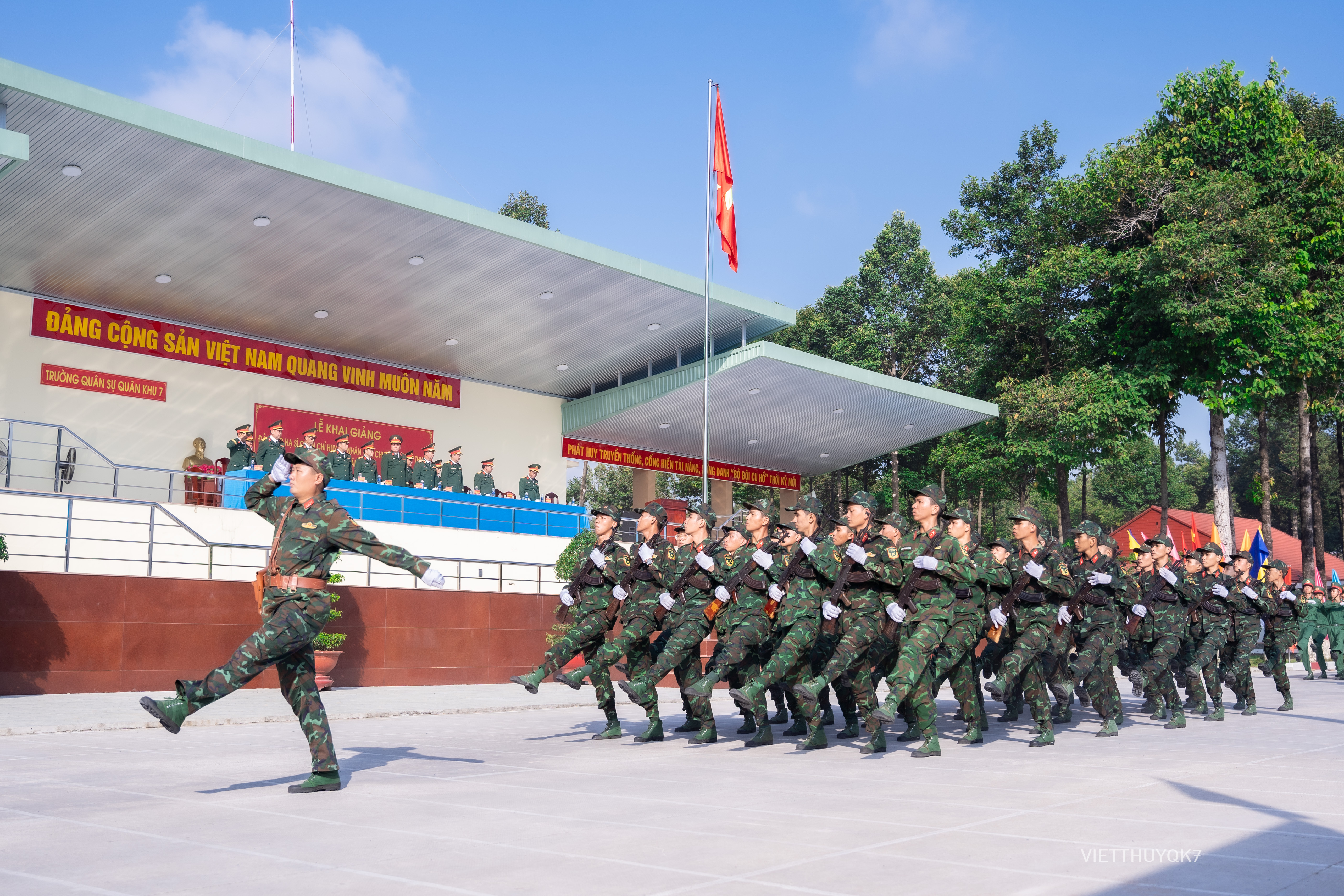 Trường Quân sự Quân khu 7 khai giảng đào tạo HSQCH và NVCMKT khóa 61