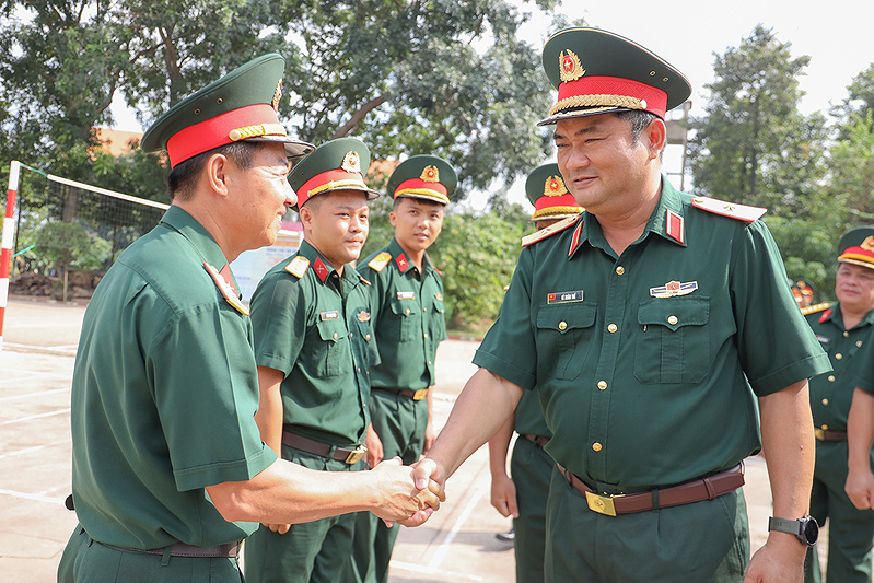 Bộ Tư lệnh Quân khu làm việc tại Sư đoàn 309