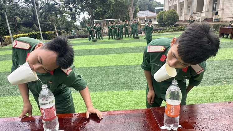 Ngày nghỉ cuối tuần “món ăn tinh thần” của chiến sĩ Côn Đảo