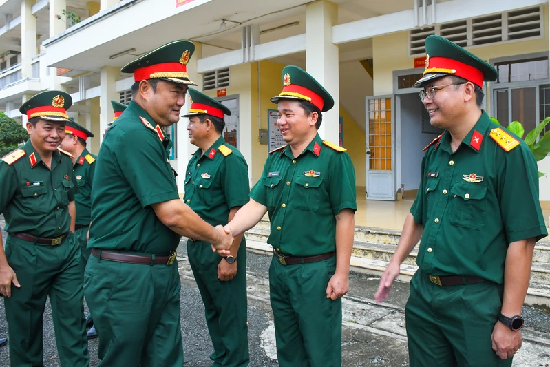 Thiếu tướng Lê Xuân Thế, Tư lệnh Quân khu kiểm tra Ban Chỉ huy Phòng thủ khu vực 3 – Tân An Hội