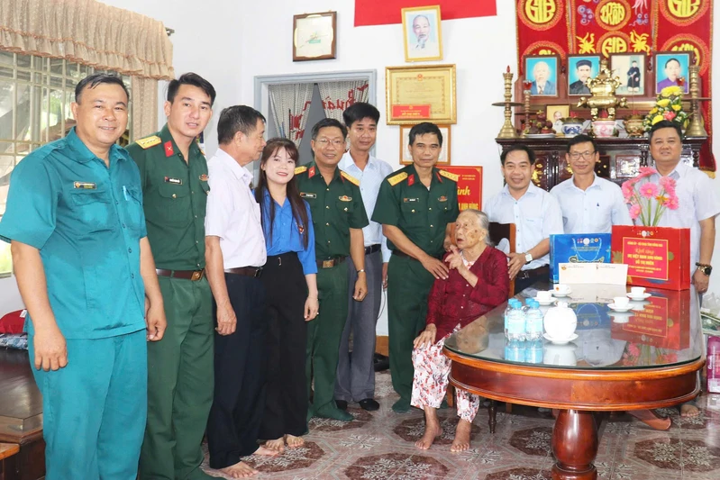 LLVT tỉnh Đồng Nai tích cực giúp dân xây dựng nông thôn mới