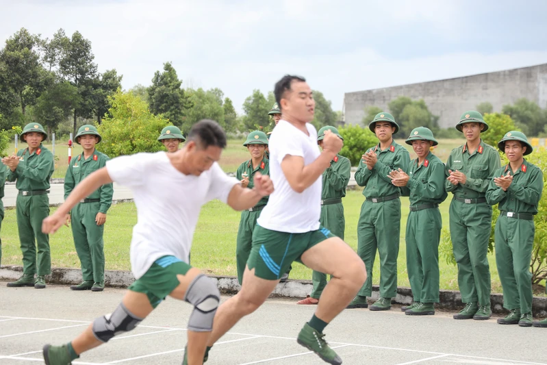 Sôi nổi Hội thi Tiểu đoàn trưởng, Chính trị viên tiểu đoàn