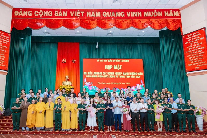 Bộ CHQS tỉnh Tây Ninh tri ân doanh nghiệp, mạnh thường quân đồng hành cùng lực lượng vũ trang năm 2025