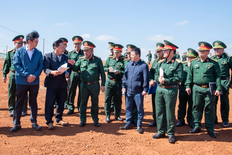 Bộ Tư lệnh Quân khu khảo sát các địa điểm tổ chức chương trình “Xuân chiến sĩ” năm 2026.