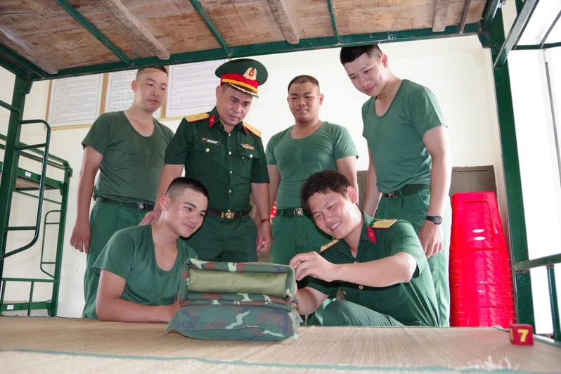 Những ngày đầu trong quân ngũ