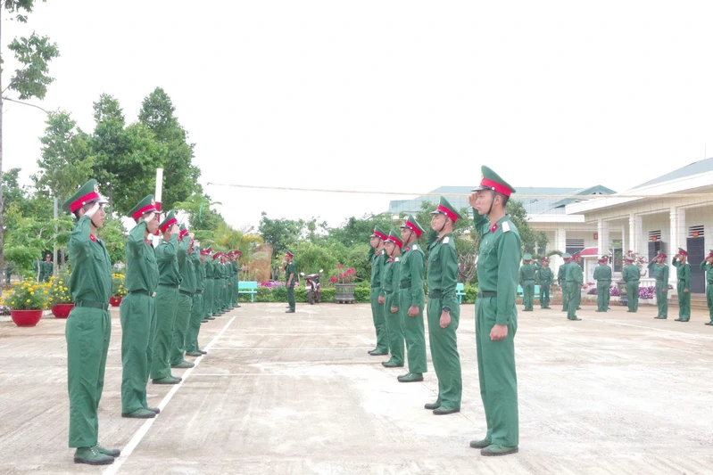 Bước trưởng thành đầu tiên của chiến sĩ mới 