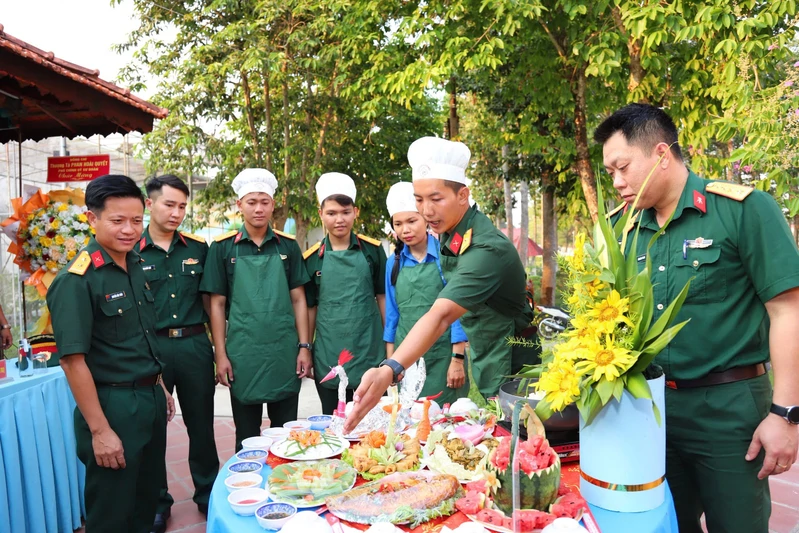 Trung đoàn 4, Sư đoàn 5 khai mạc Hội thi “Khéo tay hay làm”