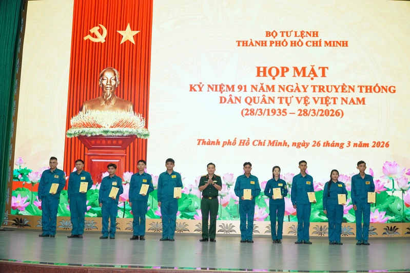 Bộ Tư lệnh Thành phố Hồ Chí Minh: Họp mặt kỷ niệm 91 năm Ngày truyền thống Dân quân tự vệ Việt Nam 