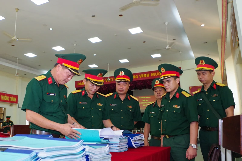 Bộ Tham mưu Quân khu kiểm tra huấn luyện chiến sĩ mới năm 2026