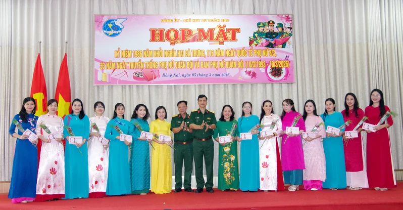 Hội Phụ nữ Sư đoàn 309 họp mặt nhân kỷ niệm 116 năm Ngày Quốc tế Phụ nữ