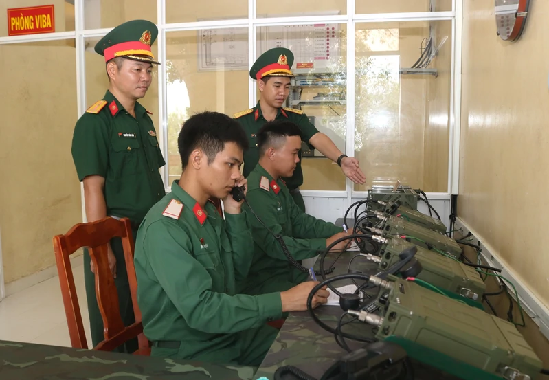 Vững “cánh sóng” trên đỉnh núi Cậu