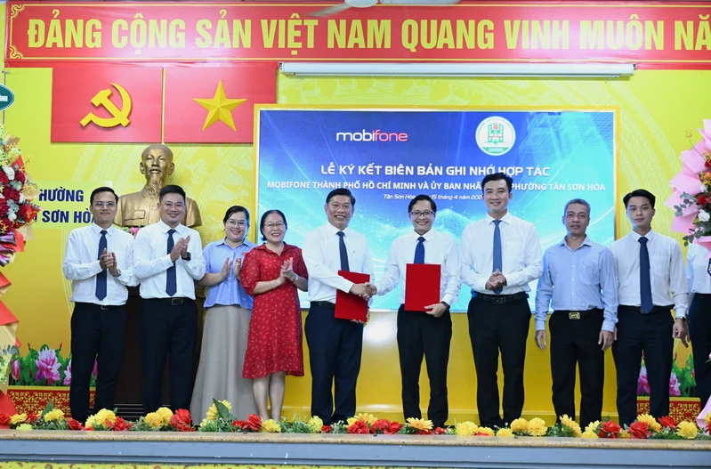 Phường Tân Sơn Hòa tăng cường thực hiện các giải pháp chuyển đổi số
