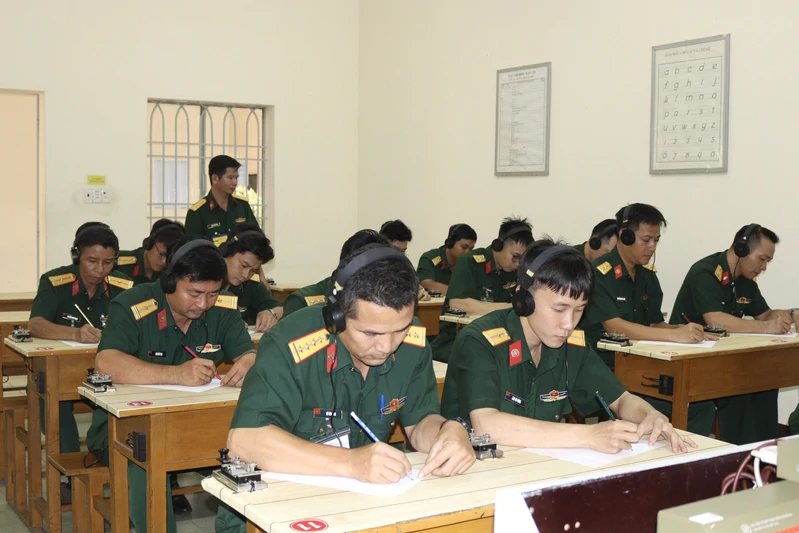 Khai mạc kiểm tra kỹ năng nghề thông tin và thi công nhận danh hiệu báo vụ cấp 2 