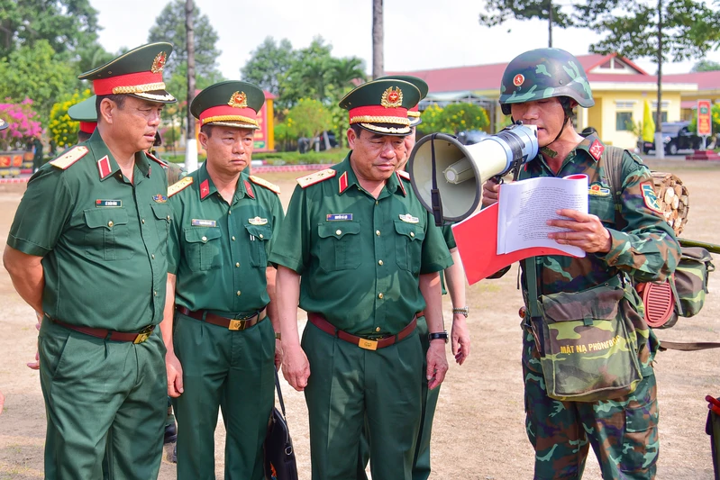 Bộ Tổng Tham mưu kiểm tra công tác sẵn sàng chiến đấu tại Sư đoàn 309
