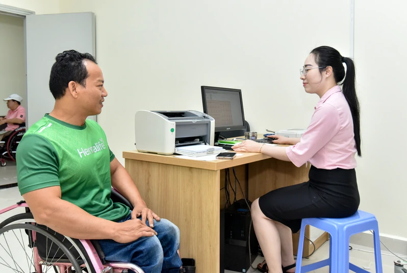 Bệnh viện Quân y 175 khám sức khỏe toàn diện cho các vận động viên khuyết tật