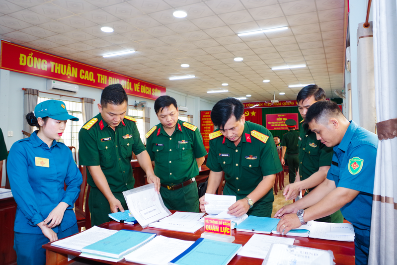 Quân khu 7 kiểm tra việc thực hiện quyết định tổ chức lại Ban CHQS cấp xã tại Đồng Nai