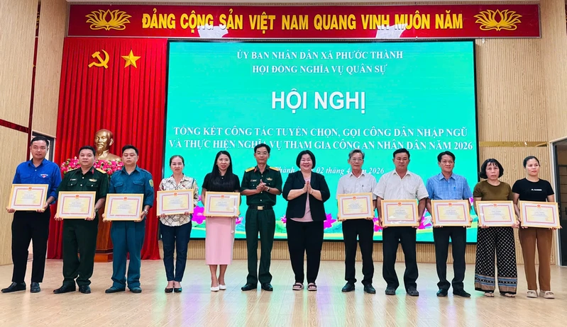 Hội đồng NVQS xã Phước Thành: Tổng kết công tác tuyển chọn, gọi công dân nhập ngũ 