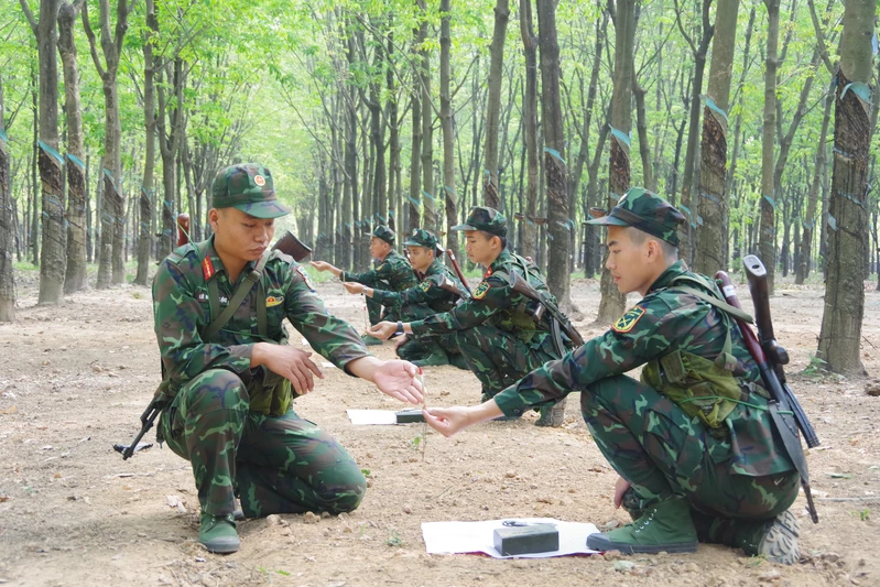 Sư đoàn 7: Chiến sĩ mới vững vàng sau tháng đầu huấn luyện