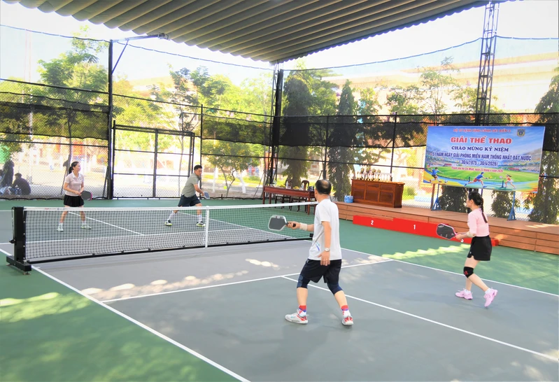 Bộ Tư lệnh Vùng Cảnh sát biển 3 sôi nổi hoạt động thể thao chào mừng các ngày lễ của đất nước