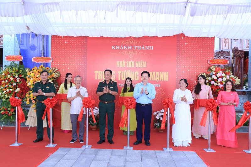 Khánh thành Nhà lưu niệm cố Trung tướng Lê Mạnh