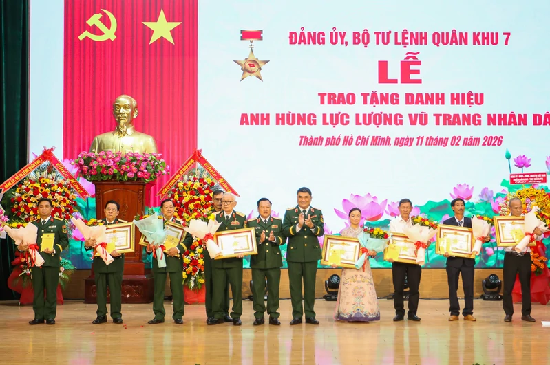 Người anh hùng chiến trận, sâu nặng nghĩa tình đồng đội