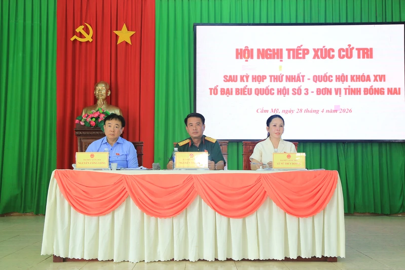 Tổ đại biểu Quốc hội số 3 đơn vị tỉnh Đồng Nai tiếp xúc cử tri sau kỳ họp thứ nhất, Quốc hội khóa XVI
