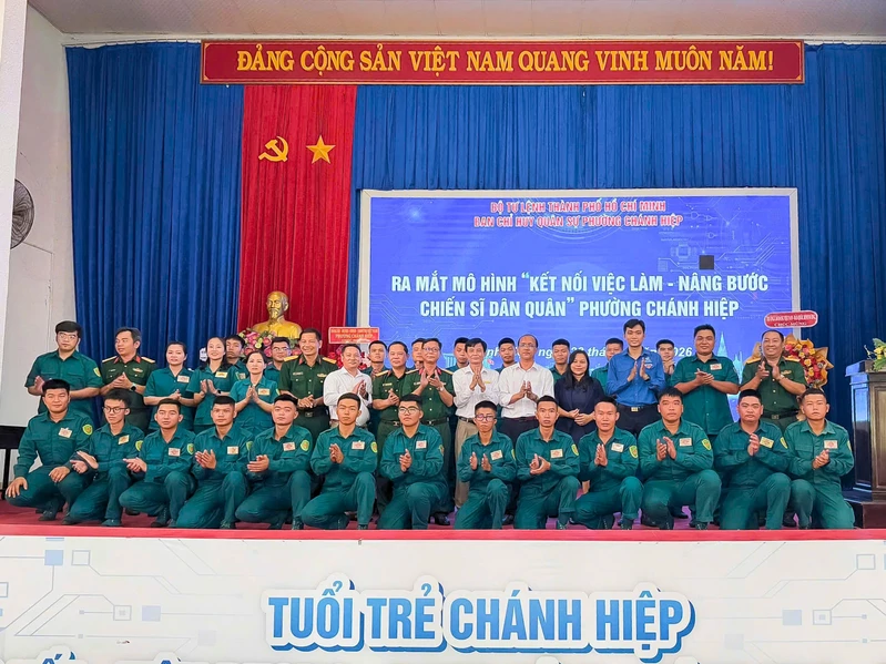 Ra mắt mô hình “Kết nối việc làm - Nâng bước chiến sĩ dân quân” phường Chánh Hiệp