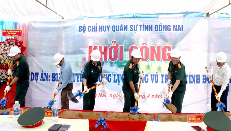 Bộ CHQS tỉnh Đồng Nai khởi công xây dựng Bia truyền thống LLVT tỉnh 