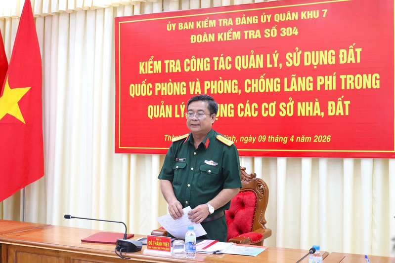 Ủy ban Kiểm tra Đảng ủy Quân khu 7 kiểm tra công tác quản lý, sử dụng đất quốc phòng của Lữ đoàn 77
