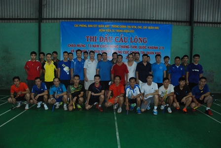 Thi đấu cầu lông chào mừng ngày Quốc khánh 2 tháng 9