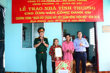 Công ty Cổ phần 32 trao tặng nhà tình thương tại huyện Cần Giờ