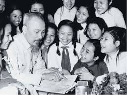 Lời Bác Hồ dạy ngày này năm xưa: Non sông Việt Nam có trở nên tươi đẹp hay không ... chính là nhờ một phần lớn ở công học tập của các em