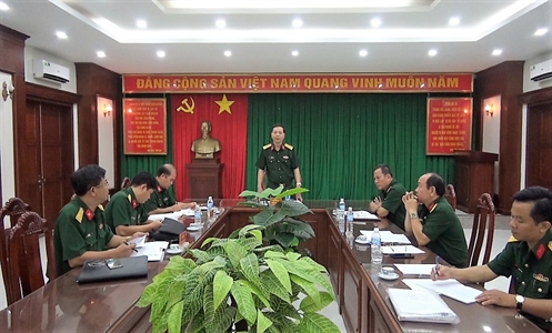 Bình xét thi đua khối nhà trường Quân khu